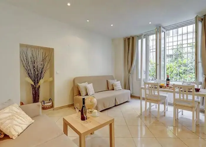L\'Appartement Du Faubourg