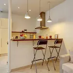 L\'Appartement Du Faubourg